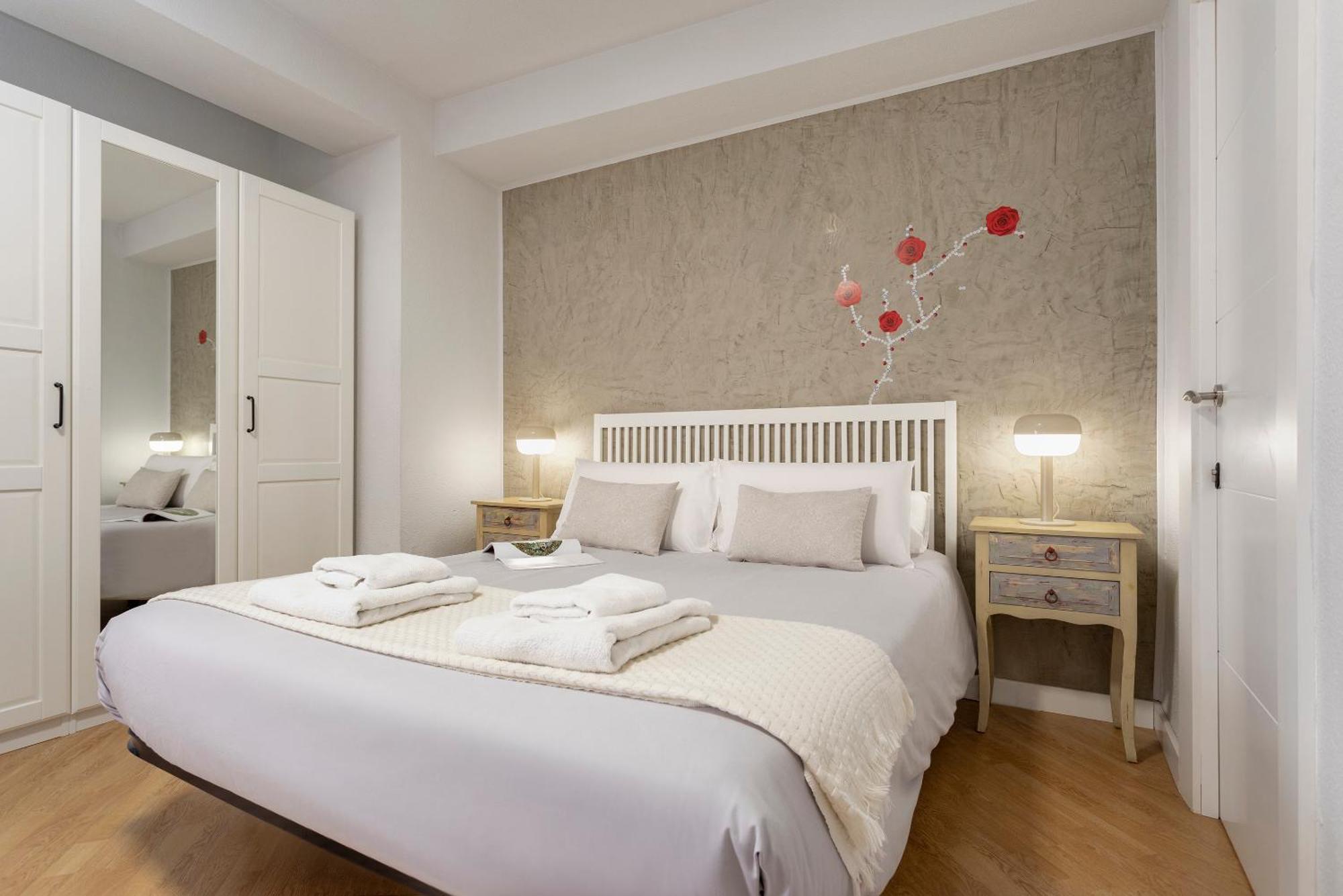 Coqueto Apartamento Junto A Calle Larios By Rent Me 马拉加 外观 照片